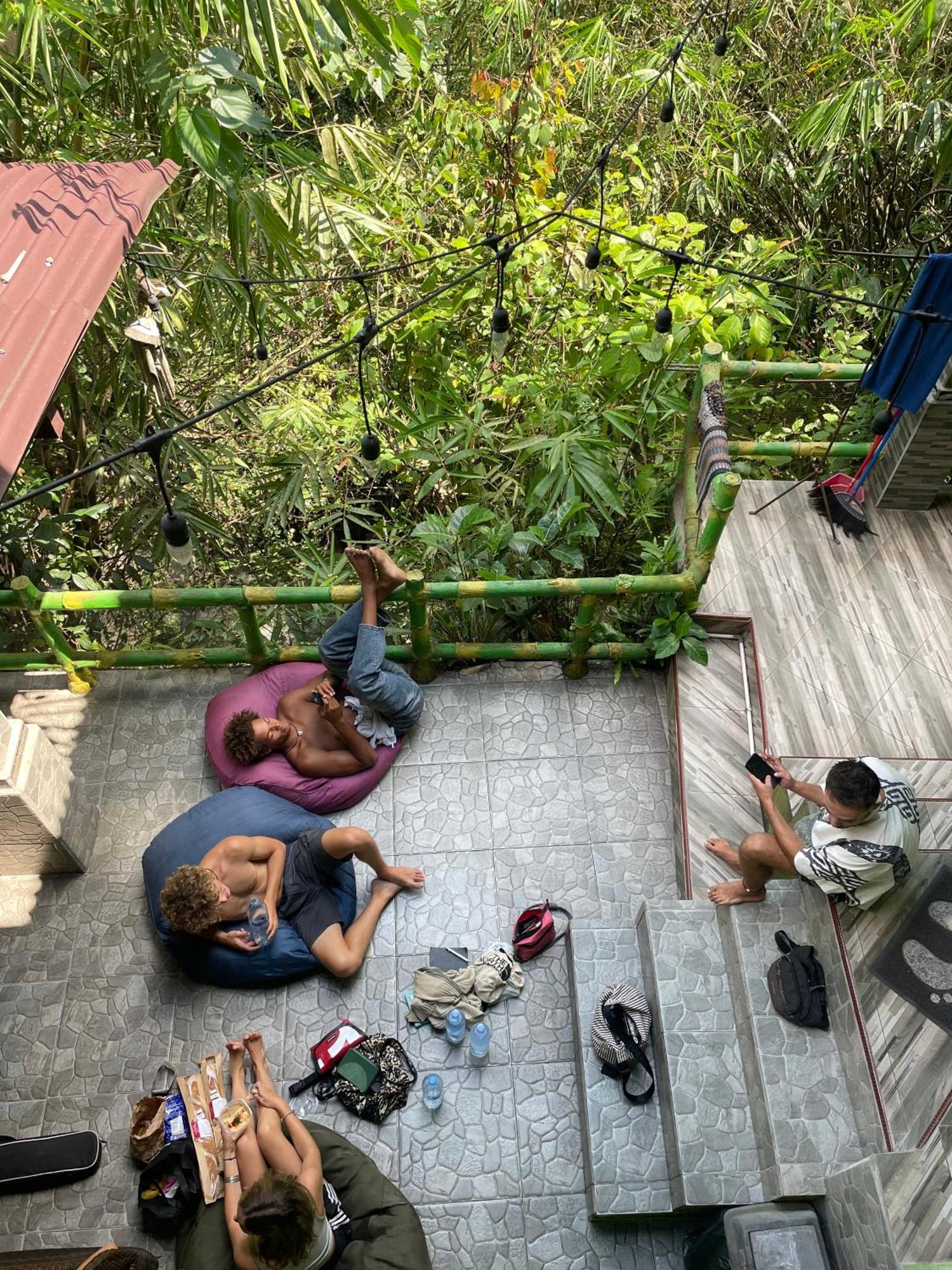 Хостел Ww Backpackers Убуд Экстерьер фото